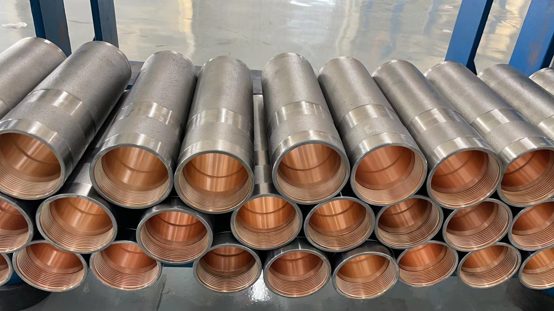 The inner hole of the side push cylinder is plated with copper tin alloy